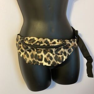 Kensie Cheetah Animal Print Faux Vegan Leather Fanny Pack Bag